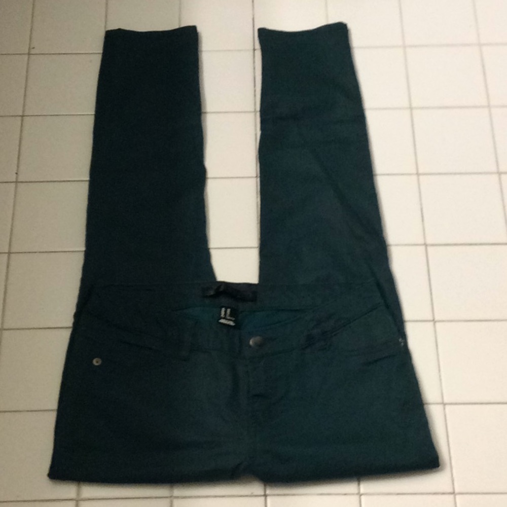 5/$25🦋 Dark green jeans.
